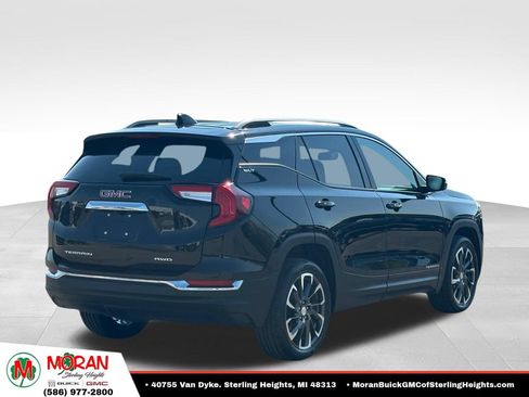Certified 2023 GMC Terrain SLT AWD/4WD image 4