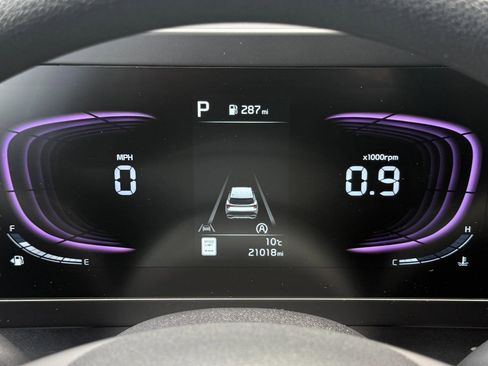 Used 2025 Kia Sportage LX image 32