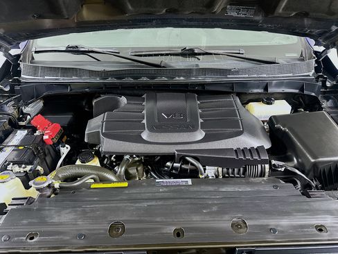 Used 2023 Nissan Titan PRO-4X w/ Pro-4x Utility Package image 32