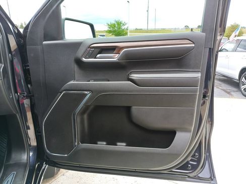 Used 2023 Chevrolet Silverado 1500 LT AWD/4WD image 23
