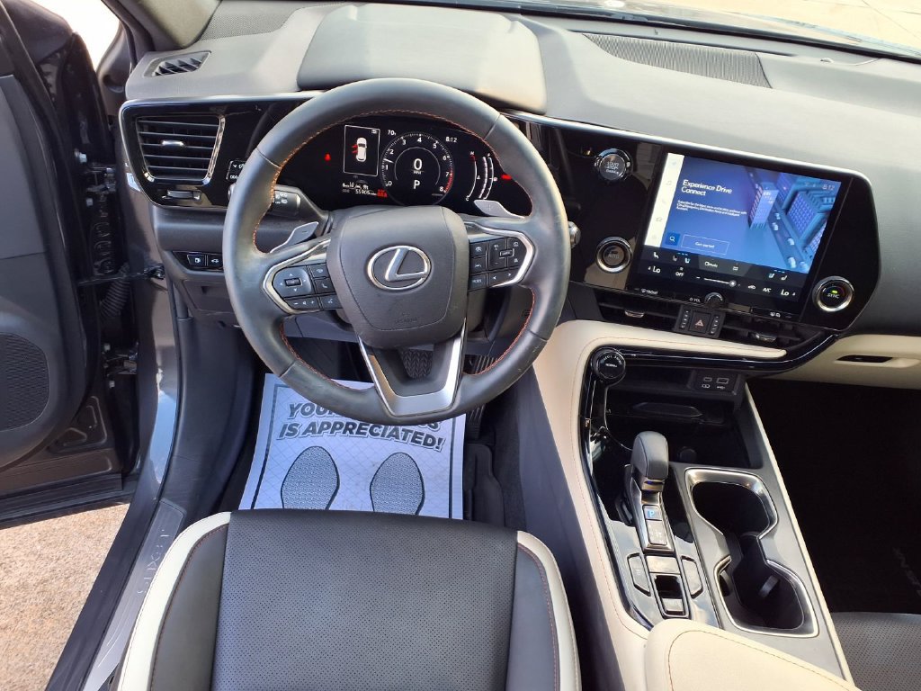 Used 2024 Lexus NX 250 FWD w/ Towing Package (2000 Lbs) image 3