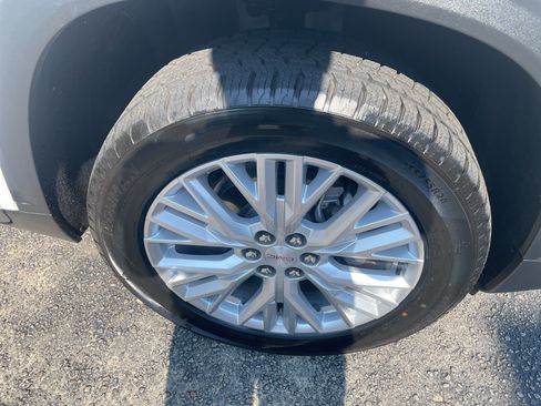 Certified 2026 GMC Acadia Elevation w/ Elevation Premium Package FWD image 7