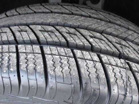 Certified 2023 Chevrolet Traverse RS image 10