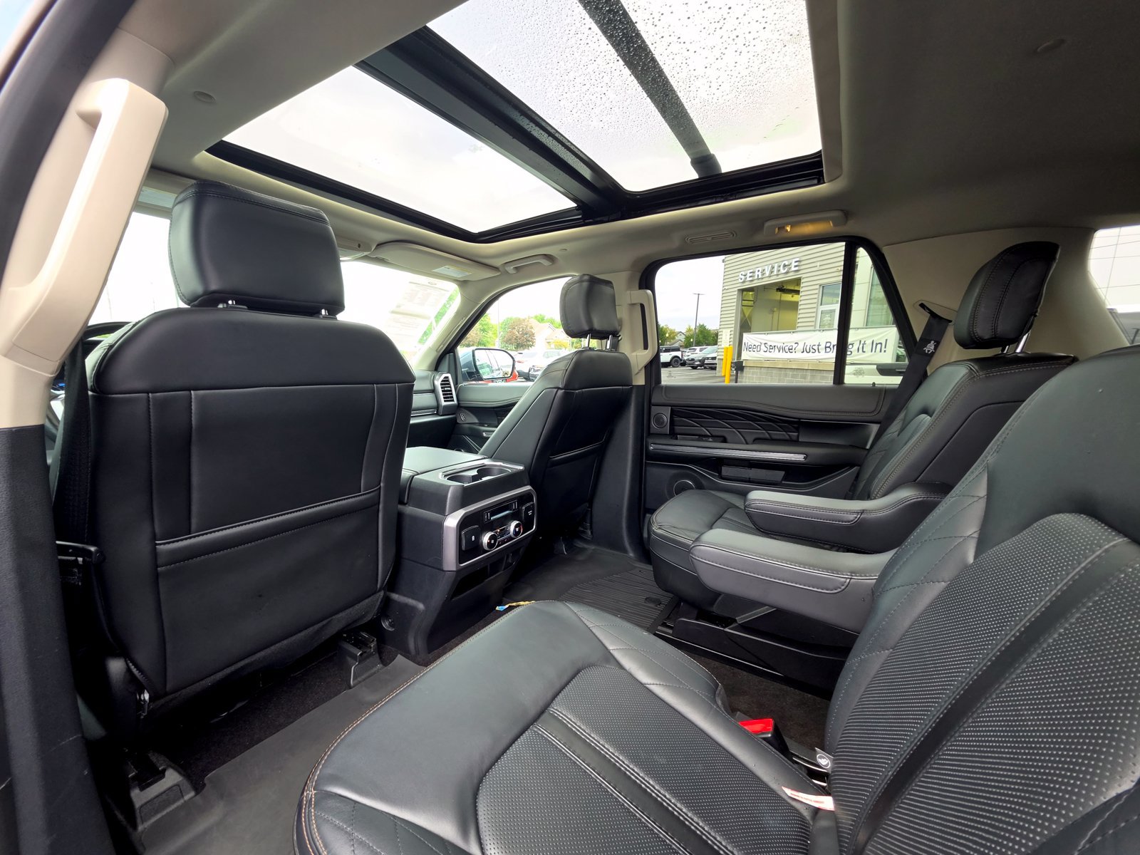 Used 2019 Ford Expedition Platinum AWD/4WD image 23