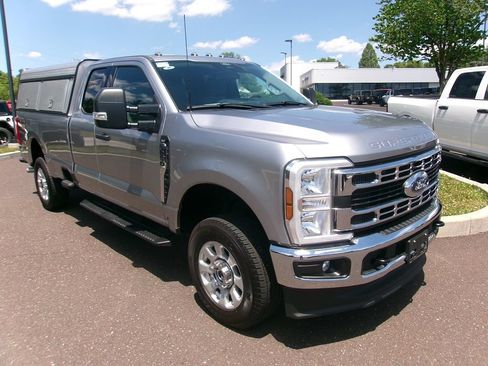 Used 2024 Ford F250 XLT w/ Snow Plow Prep Package AWD/4WD image 2