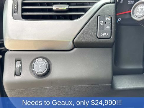 Used 2019 Chevrolet Suburban Premier RWD image 53