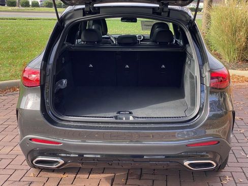Used 2025 Mercedes-Benz GLC 300 image 16