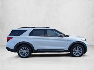 Used 2023 Ford Explorer XLT w/ Equipment Group 202A AWD/4WD video 4