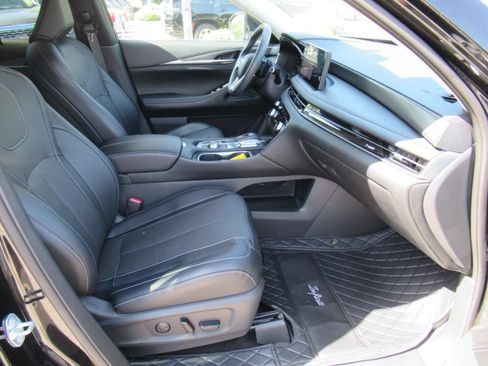 Used 2023 INFINITI QX60 Luxe FWD image 10