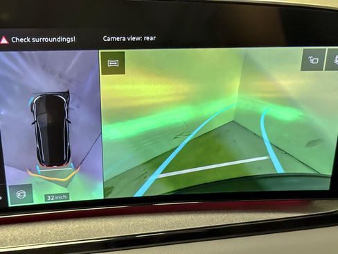 New 2025 Audi Q6 e-tron Premium Plus image 19