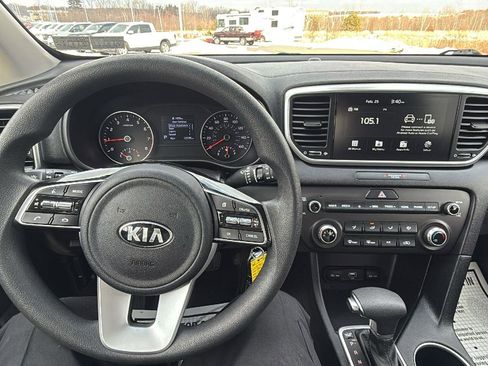 Used 2022 Kia Sportage LX image 27