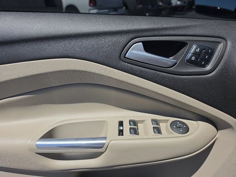 Used 2015 Ford Escape Titanium AWD/4WD image 10