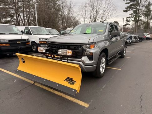 Certified 2024 Chevrolet Silverado 1500 Custom image 3
