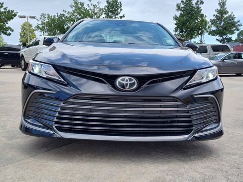 Used 2023 Toyota Camry LE FWD image 10