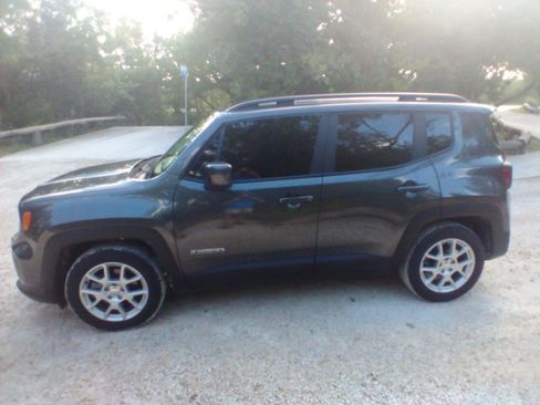 Used 2020 Jeep Renegade Latitude image 2