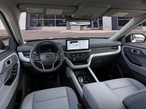 New 2026 Ford Explorer Platinum w/ LUX Leather Package AWD/4WD image 9