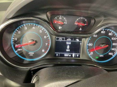 Used 2018 Chevrolet Cruze LT FWD image 19