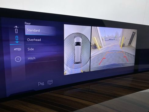 Certified 2025 Cadillac Escalade ESV Sport Platinum image 6