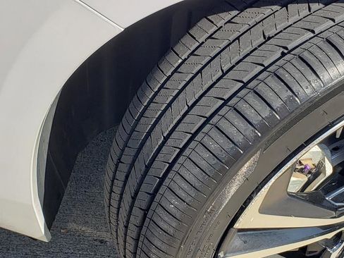 Certified 2021 Nissan Sentra SR w/ Trunk Package image 44