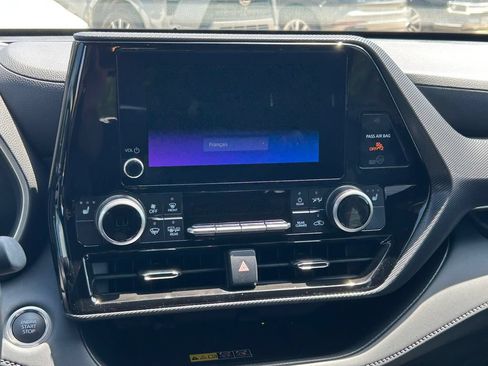 Used 2025 Toyota Highlander XSE AWD/4WD image 22