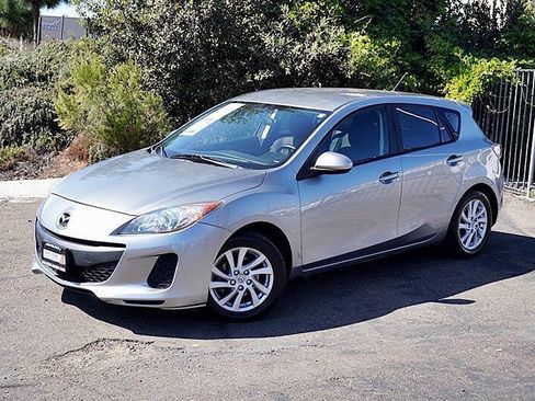 Used 2012 MAZDA MAZDA3 i Touring image 3