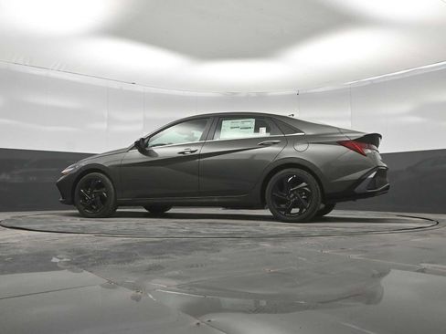 New 2026 Hyundai Elantra SEL Sport Premium FWD image 37