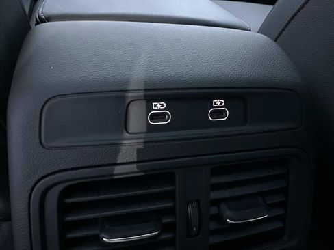 Used 2025 Audi Q5 Premium Plus AWD/4WD image 31