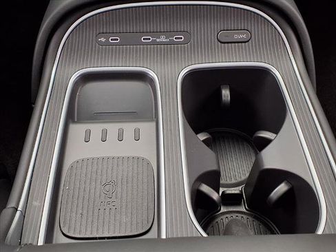 Used 2026 Hyundai Palisade Calligraphy image 9