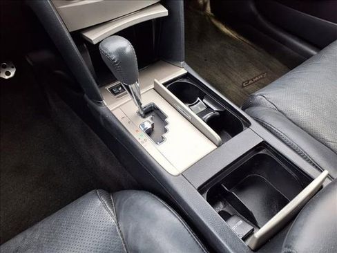 Used 2010 Toyota Camry SE image 16