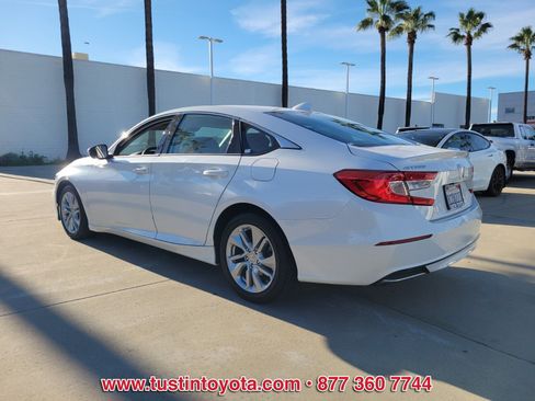 Used 2018 Honda Accord LX image 6