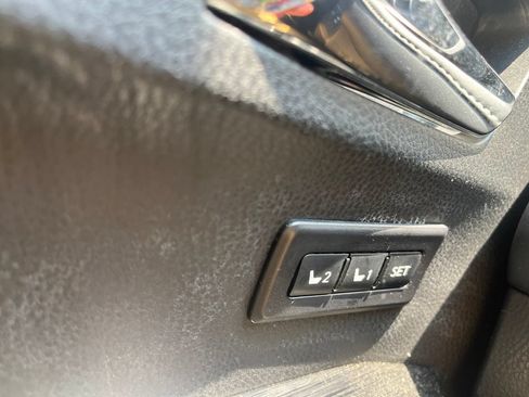 Used 2018 Toyota RAV4 Limited w/ All Weather Liner Package AWD/4WD image 27