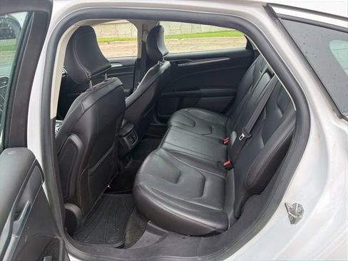Used 2016 Ford Fusion Titanium FWD image 7