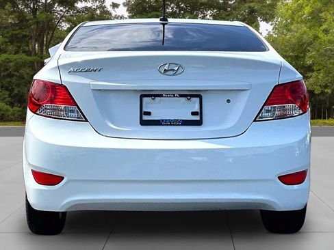 Used 2013 Hyundai Accent GLS w/ Premium Pkg FWD image 4