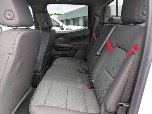 New 2024 Chevrolet Colorado Z71 w/ Z71 Convenience Package 2 image 7