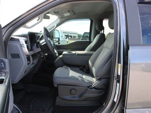 Used 2023 Ford F250 XL w/ STX Appearance Package AWD/4WD image 14
