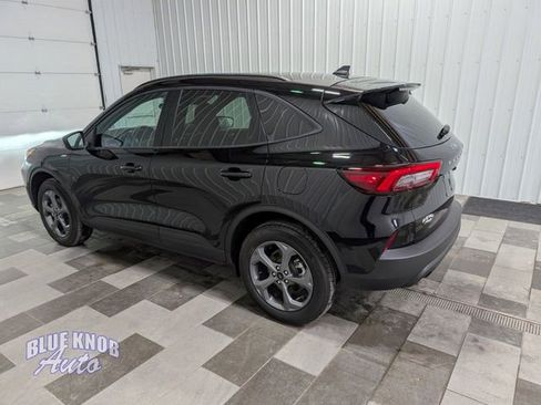 Used 2025 Ford Escape ST-Line image 2