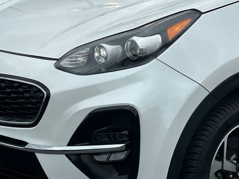 Used 2022 Kia Sportage LX AWD/4WD image 10