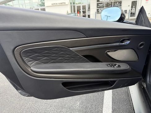 Used 2024 Aston Martin DB12 Coupe RWD image 9