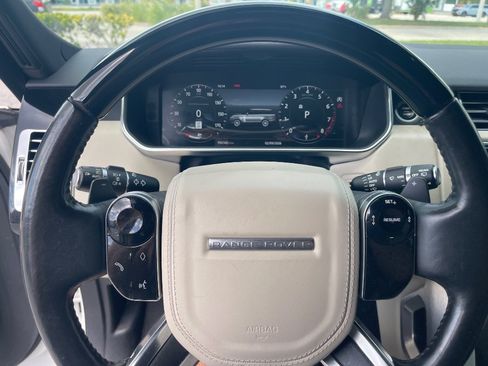 Used 2018 Land Rover Range Rover Supercharged AWD/4WD image 31