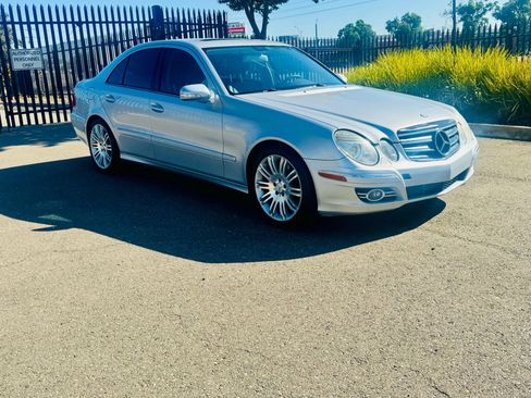 Used 2007 Mercedes-Benz E 350 Sedan image 4