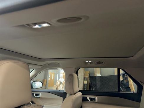 Certified 2024 Ford Explorer XLT w/ Equipment Group 202A image 13