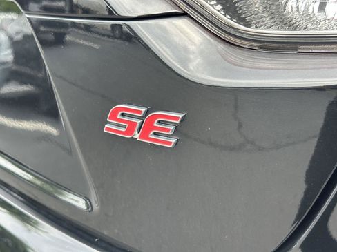 Used 2020 Toyota Corolla SE FWD image 10