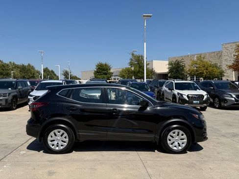 Used 2020 Nissan Rogue Sport S FWD image 6