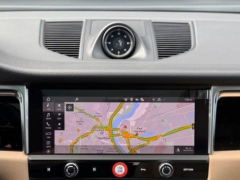 New 2026 Porsche Macan image 29