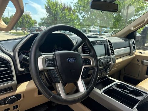 Used 2020 Ford F250 Lariat w/ Lariat Ultimate Package AWD/4WD image 9