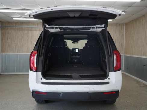 Used 2023 GMC Yukon SLT w/ SLT Premium Package RWD image 40