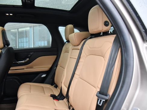 Used 2020 Lincoln Corsair Reserve w/ Equipment Group 201A image 21