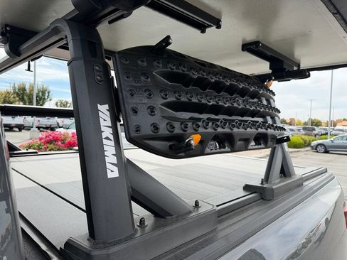 Used 2018 Ford F150 Raptor w/ Equipment Group 802A Luxury AWD/4WD image 40
