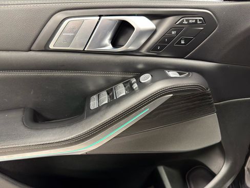 Used 2020 BMW X7 xDrive50i w/ Cold Weather Package image 15