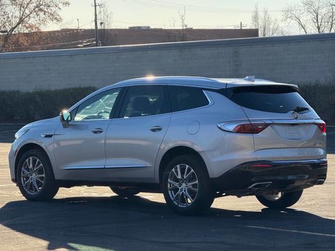 Used 2022 Buick Enclave Premium image 7